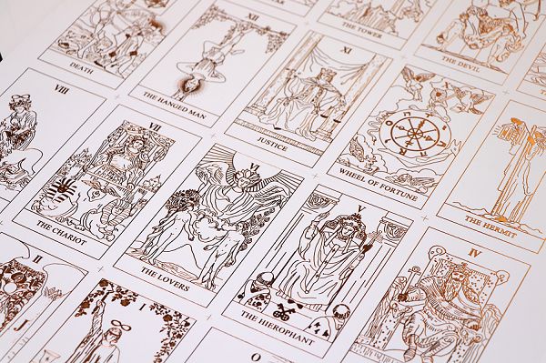 标准 革新卡牌工艺与定制服务开元棋牌望京卡牌推损耗管理(图2)